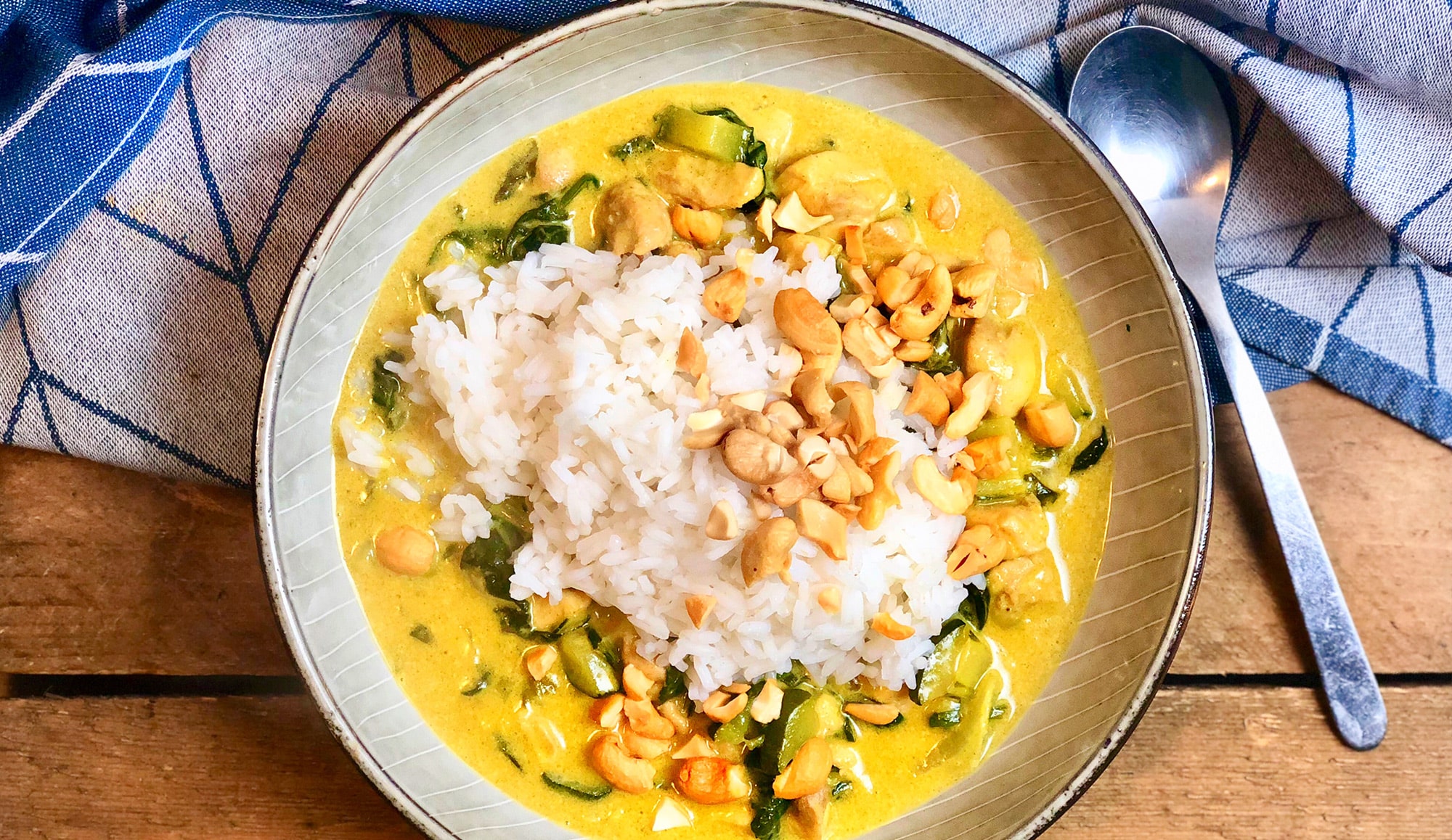 Groene curry met kip en cashewnoten Gewoon wat een studentje 's avonds eet