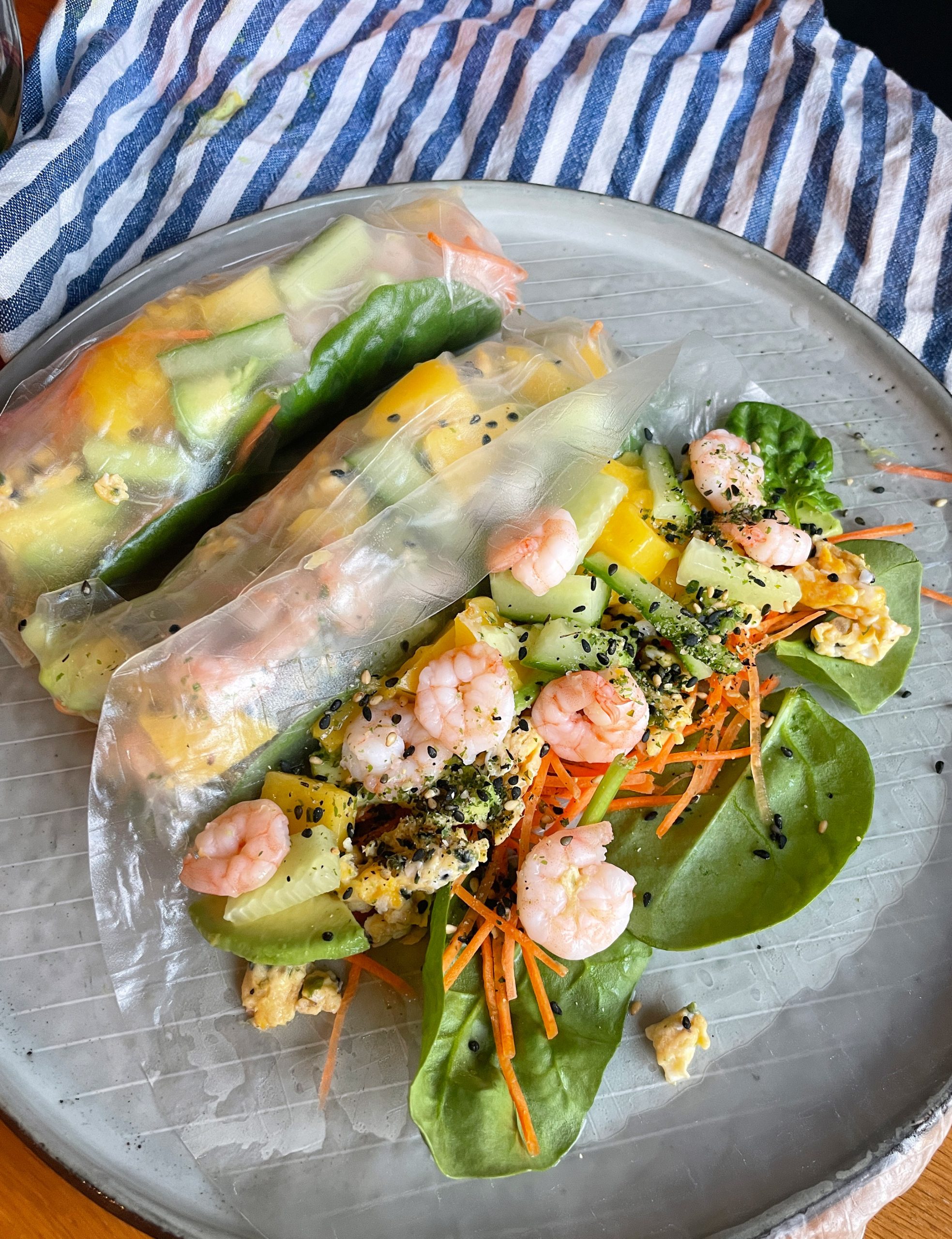 Fresh springrolls met mango en garnalen