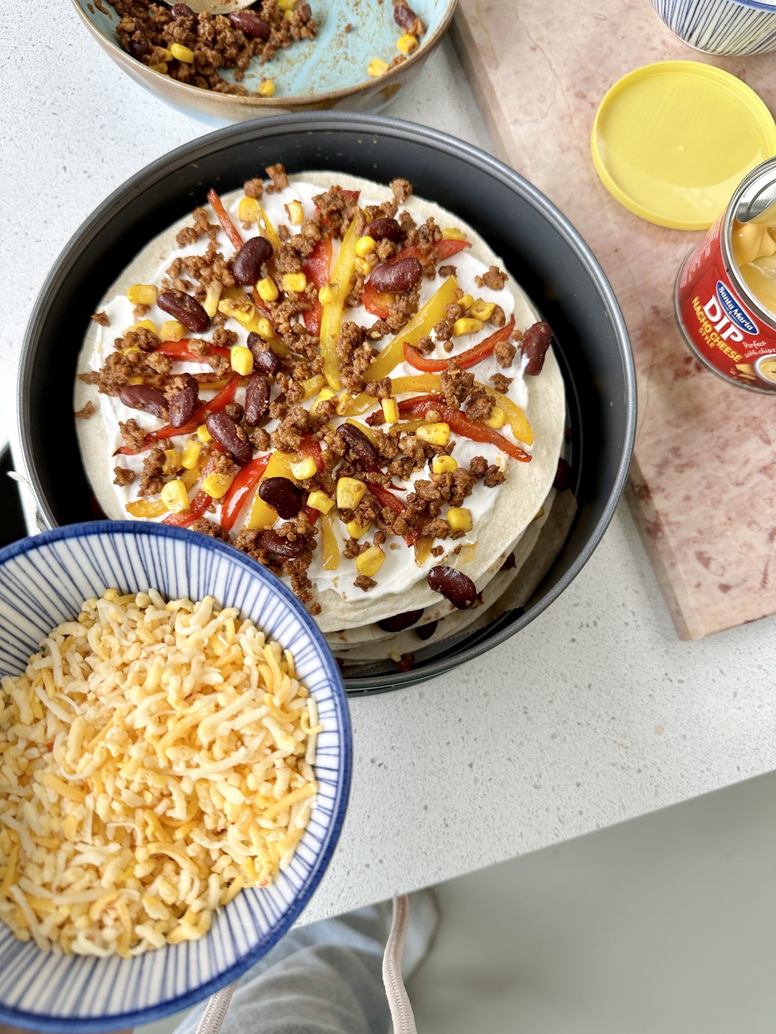 Tortilla taart met gehakt, kaas en paprika Gewoon wat ee..