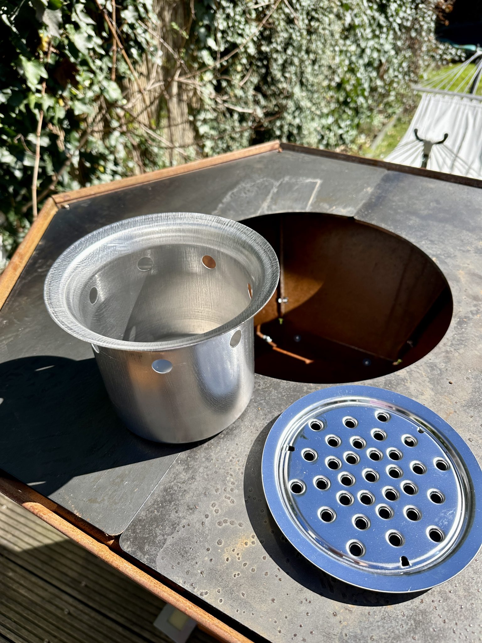 Westmark BBQ Spieshouder Set – 6 Roestvrijstalen Spiesen + Rek, Inklapbaar En Vaatwasserbestendig